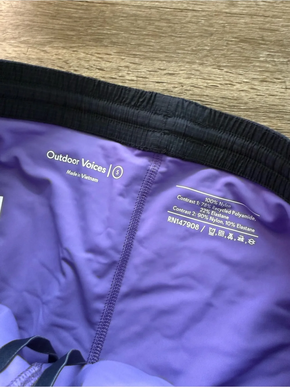 NWT MENS Outdoor Voices BreakLite 5